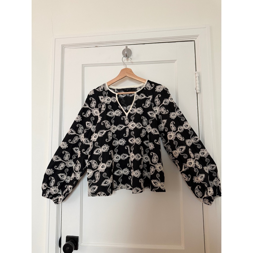 Embroidered Black White Paisley Cotton V-Neck Balloon Sleeve Top M Boho Cottage